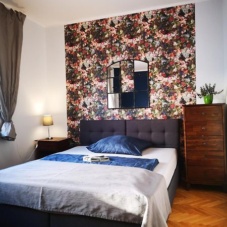 Hostel Mazurska 8A オルシュティン エクステリア 写真