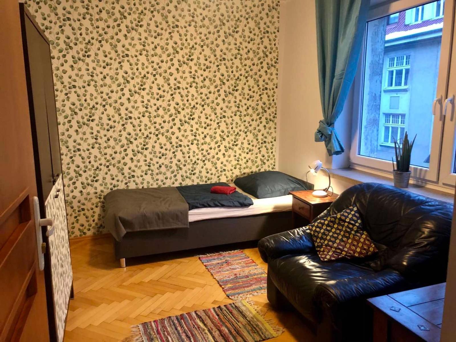 Hostel Mazurska 8A オルシュティン 部屋 写真
